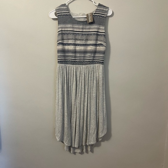Anthropologie Dolan left coast collection Sabado. Size small - Picture 2 of 4